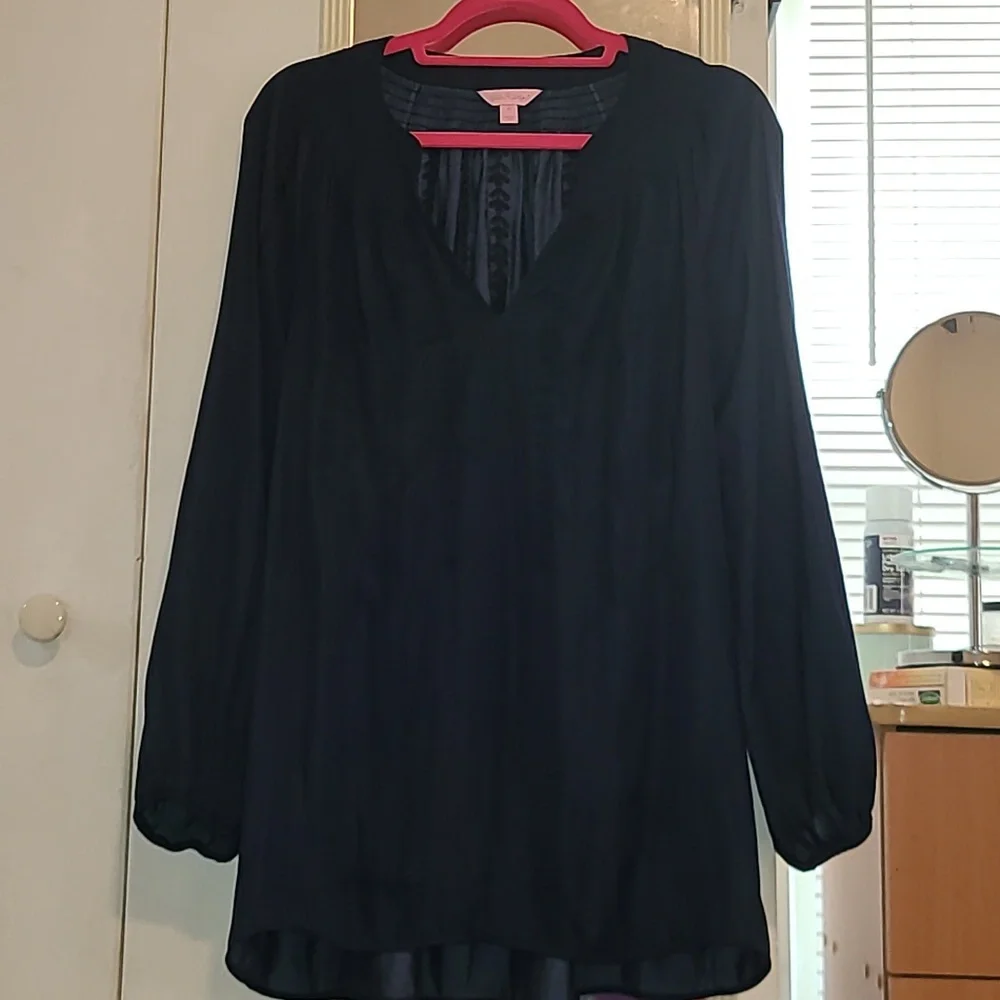 Lilly Pulitzer Elegant Tunic for Women, Size Medium, Color Blue ๐ โค๏ธ - Picture 1 of 8